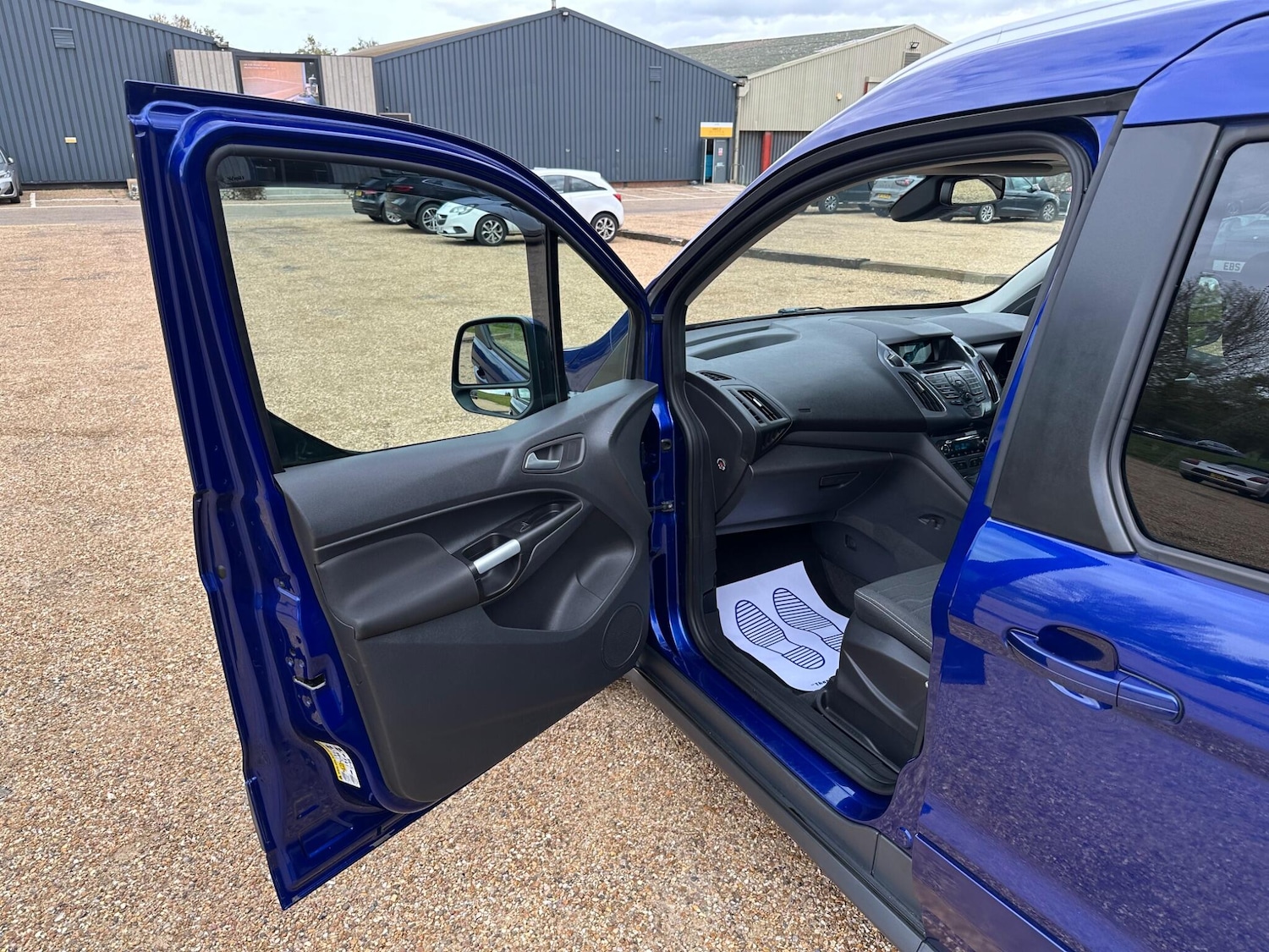 Used Ford Grand Tourneo Connect 2015 for sale - 76389131: Photo 19