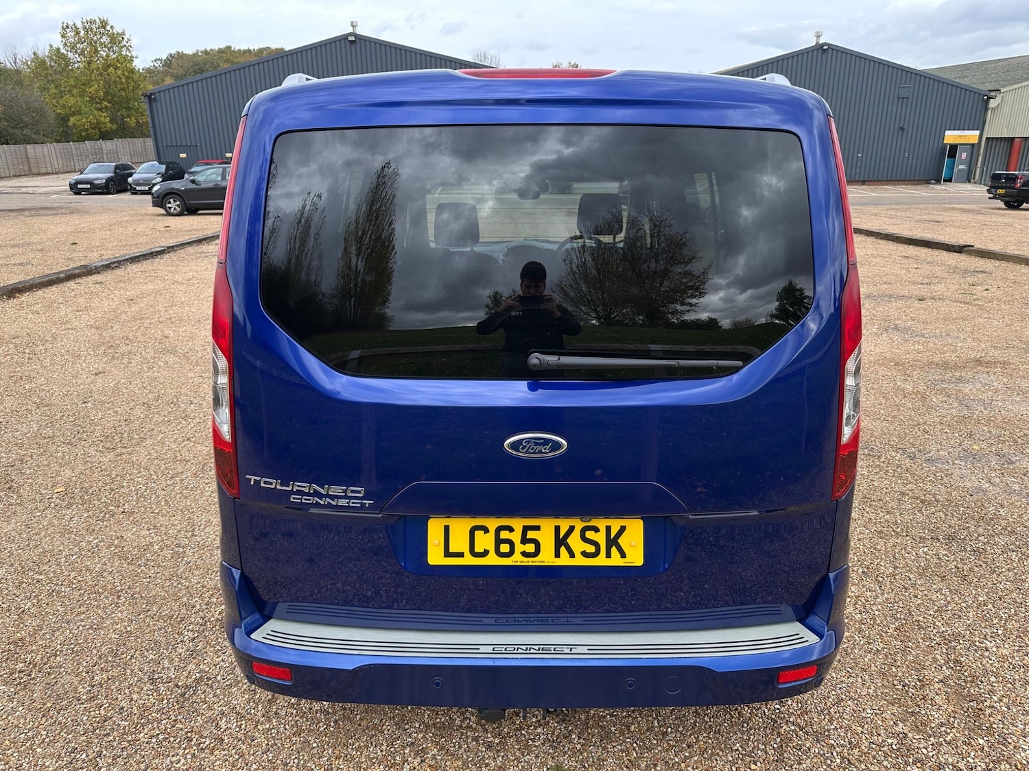 Used Ford Grand Tourneo Connect 2015 for sale - 76389131: Photo 6