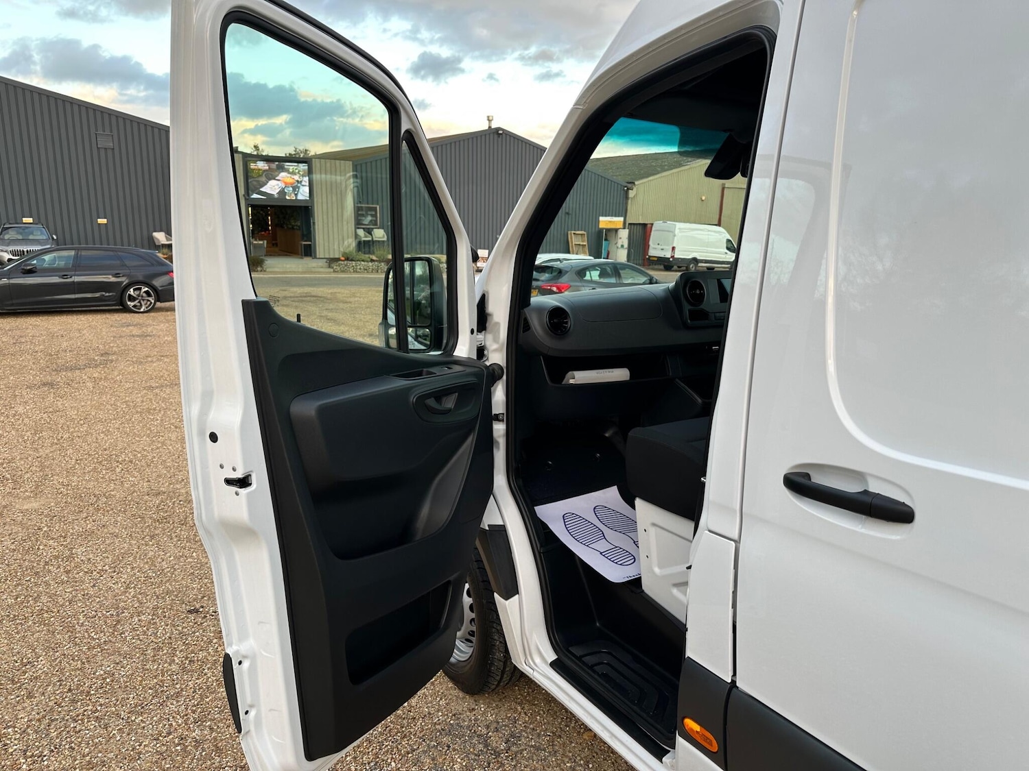 Used Mercedes-Benz Sprinter 2023 for sale - 76995396: Photo 19