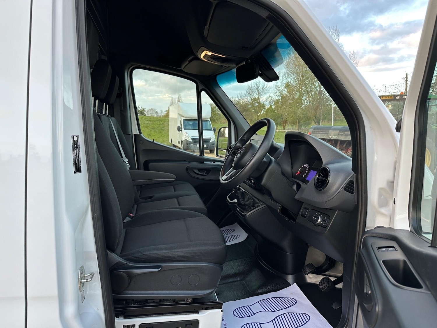 Used Mercedes-Benz Sprinter 2023 for sale - 76995396: Photo 3