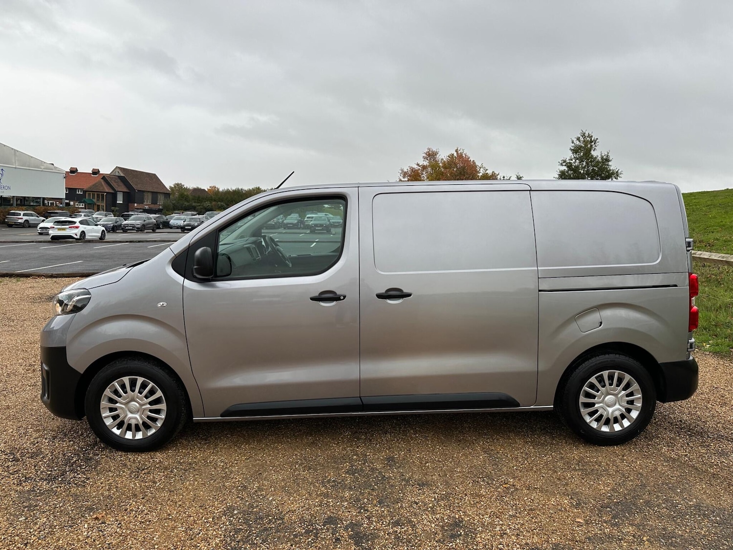 Used Toyota ProAce 2023 for sale - 76349528: Photo 4