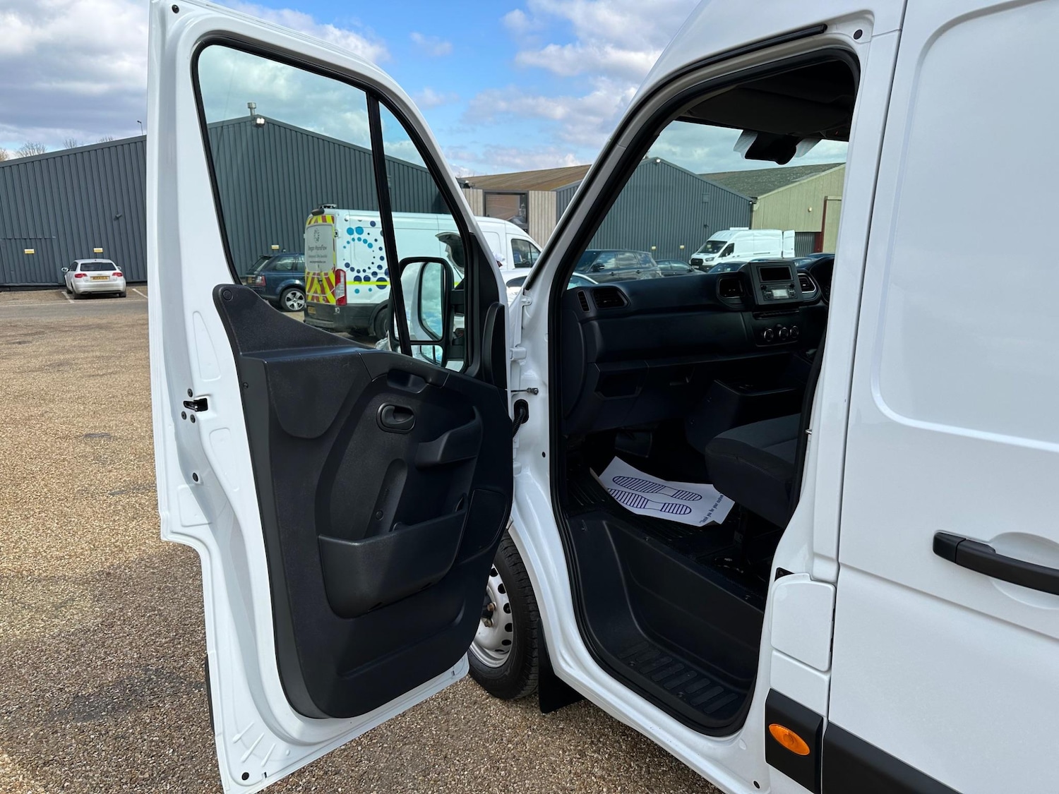 Used Nissan Interstar 2022 for sale - 76993069: Photo 16