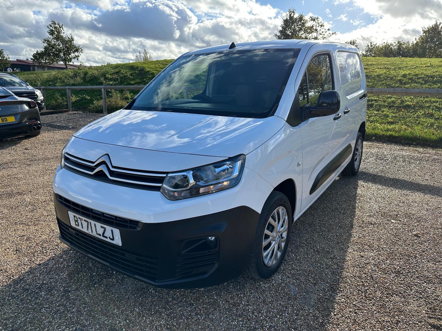 Used Citroen Berlingo 2021 for sale - 76326336: Photo 3