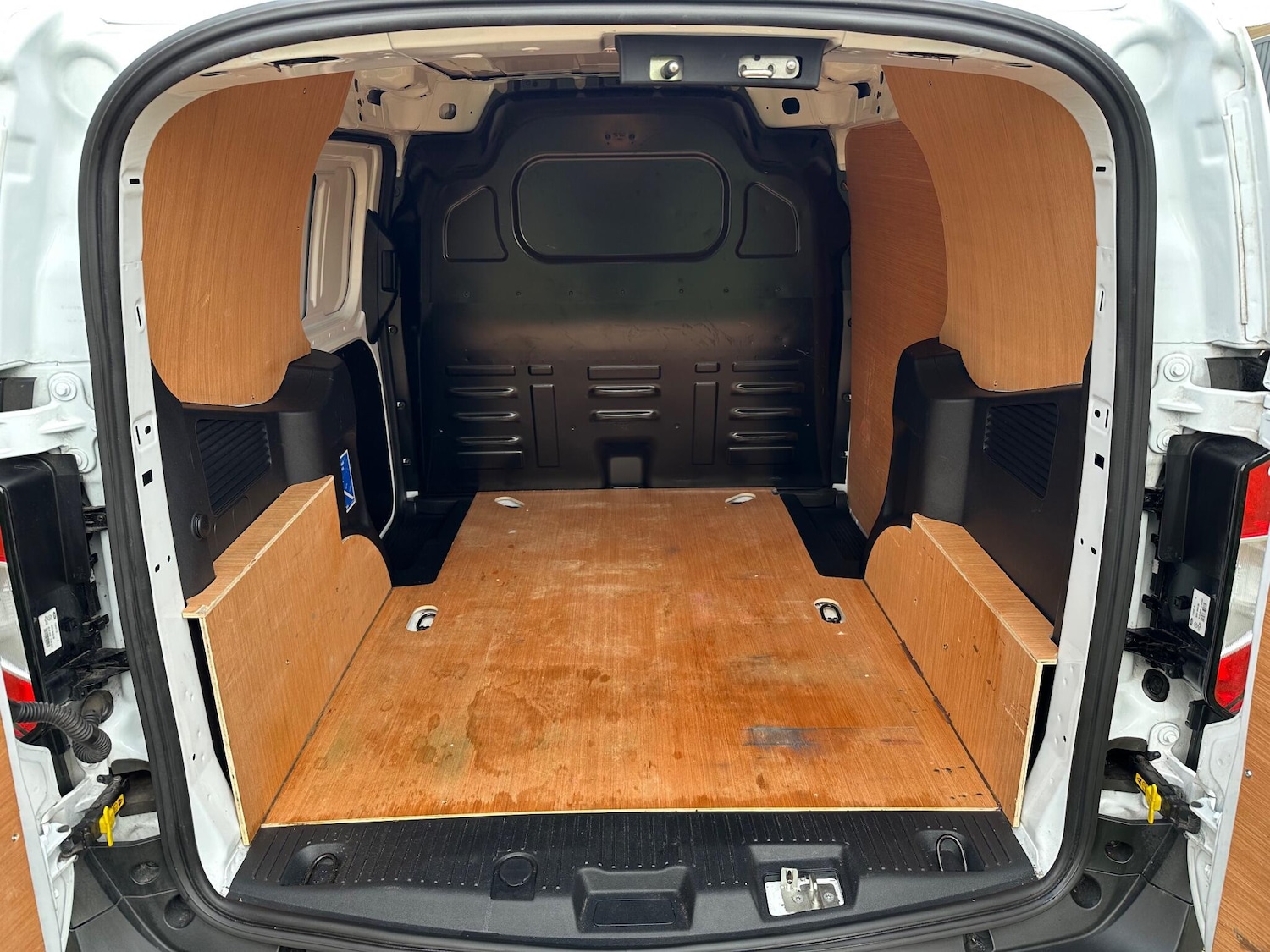 Used Ford Transit Courier 2024 for sale - 76573297: Photo 16