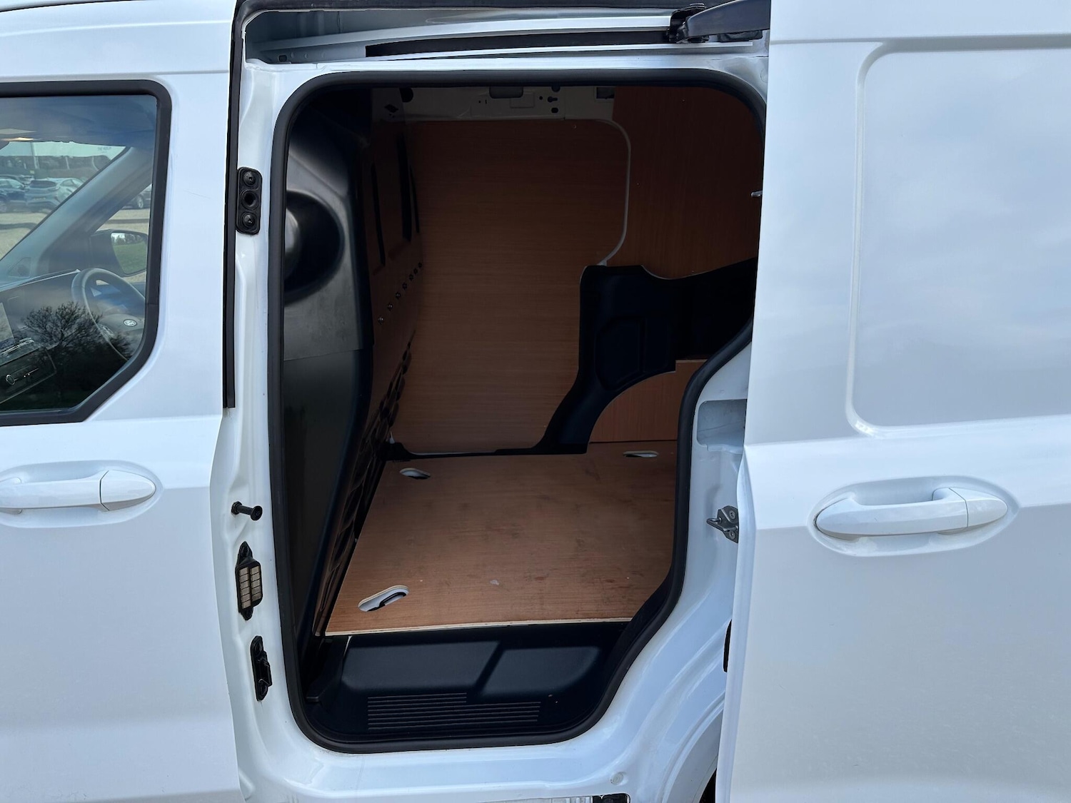 Used Ford Transit Courier 2024 for sale - 76573297: Photo 17