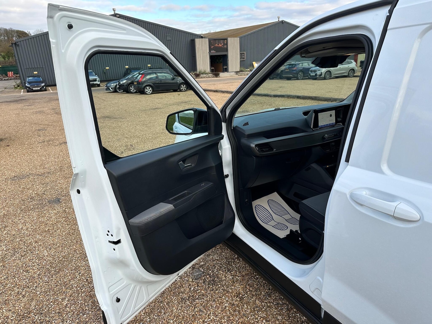 Used Ford Transit Courier 2024 for sale - 76573297: Photo 19