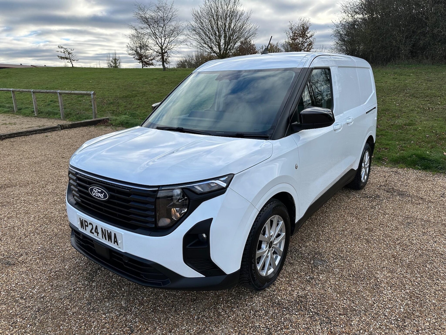 Used Ford Transit Courier 2024 for sale - 76573297: Photo 3