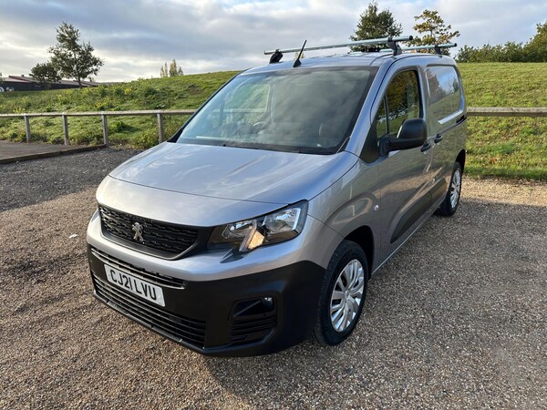 Used Peugeot Partner 2021 for sale - 76099352: Photo 3