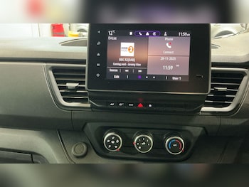 Used Renault Trafic 2023 for sale - 76801205: Photo