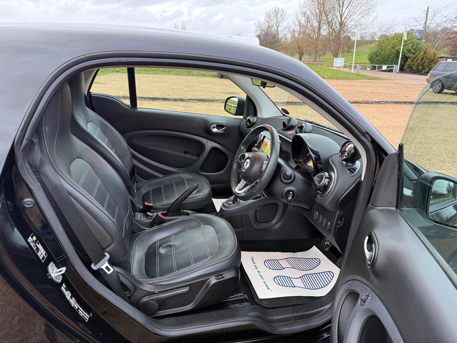 Used smart fortwo 2018 for sale - 76975888: Photo 11