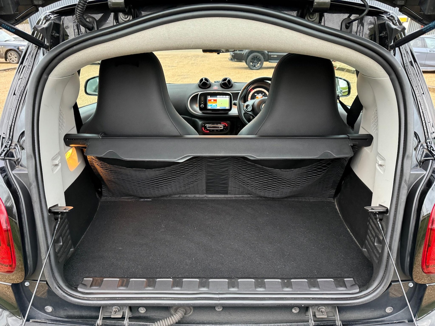 Used smart fortwo 2018 for sale - 76975888: Photo 21