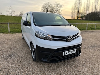 Toyota ProAce feature image