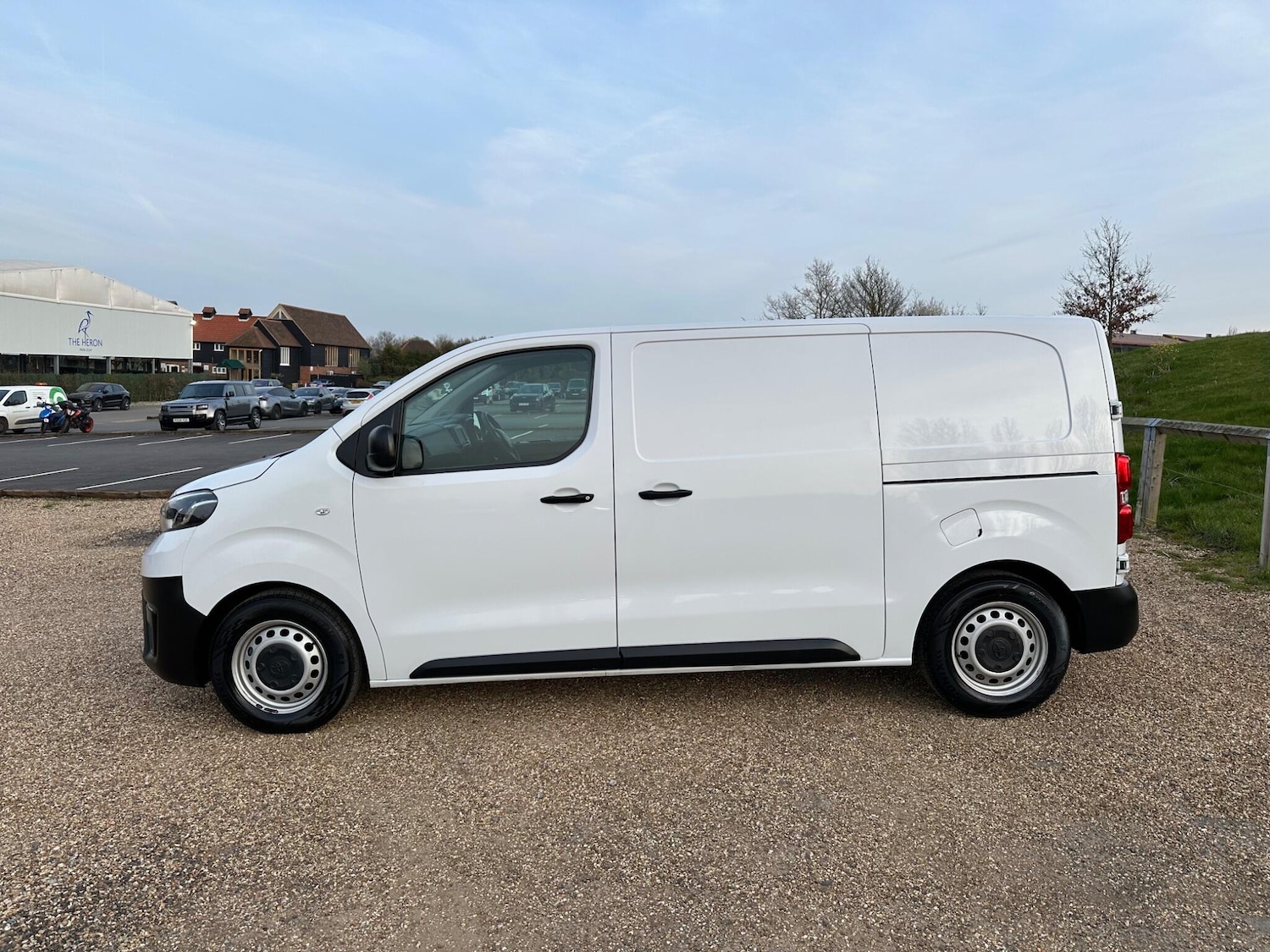 Used Toyota ProAce 2023 for sale - 77970690: Photo 4