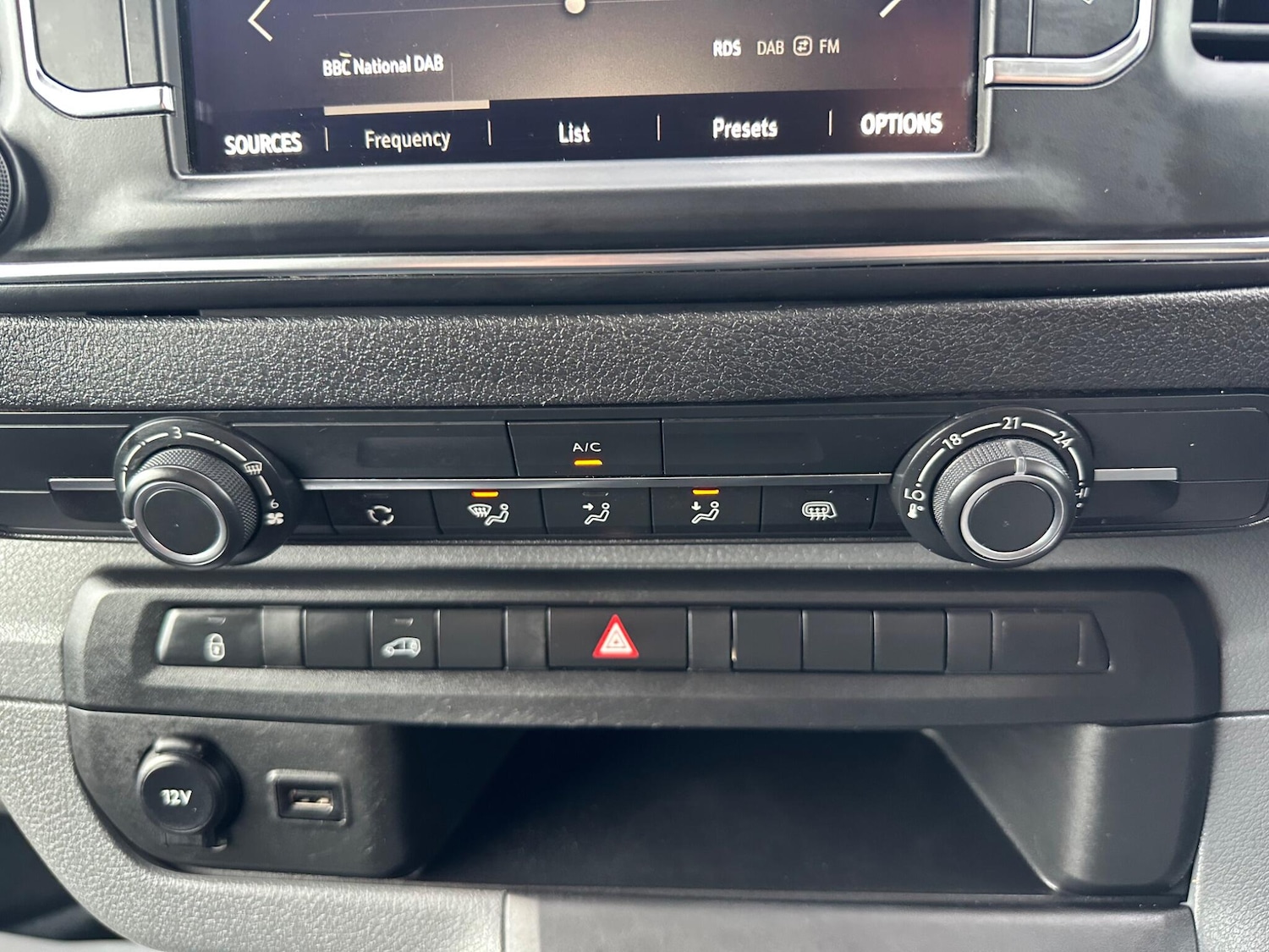 Used Vauxhall Vivaro 2022 for sale - 76549573: Photo 11