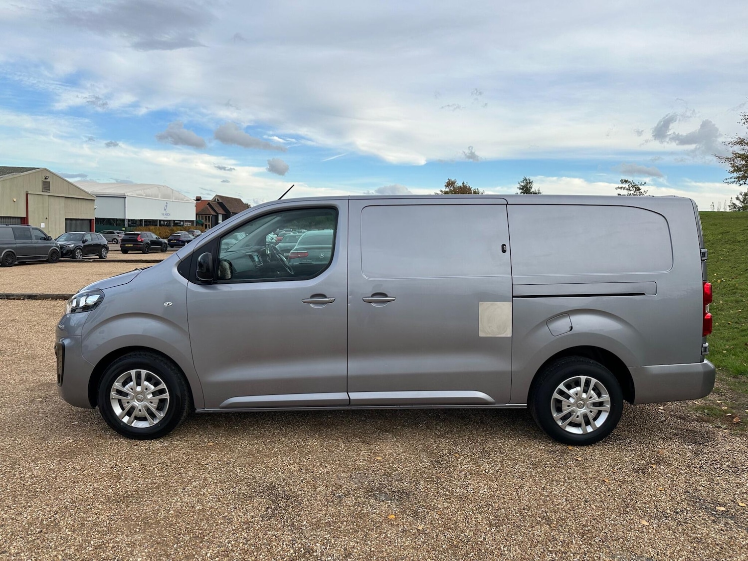 Used Vauxhall Vivaro 2022 for sale - 76549573: Photo 4