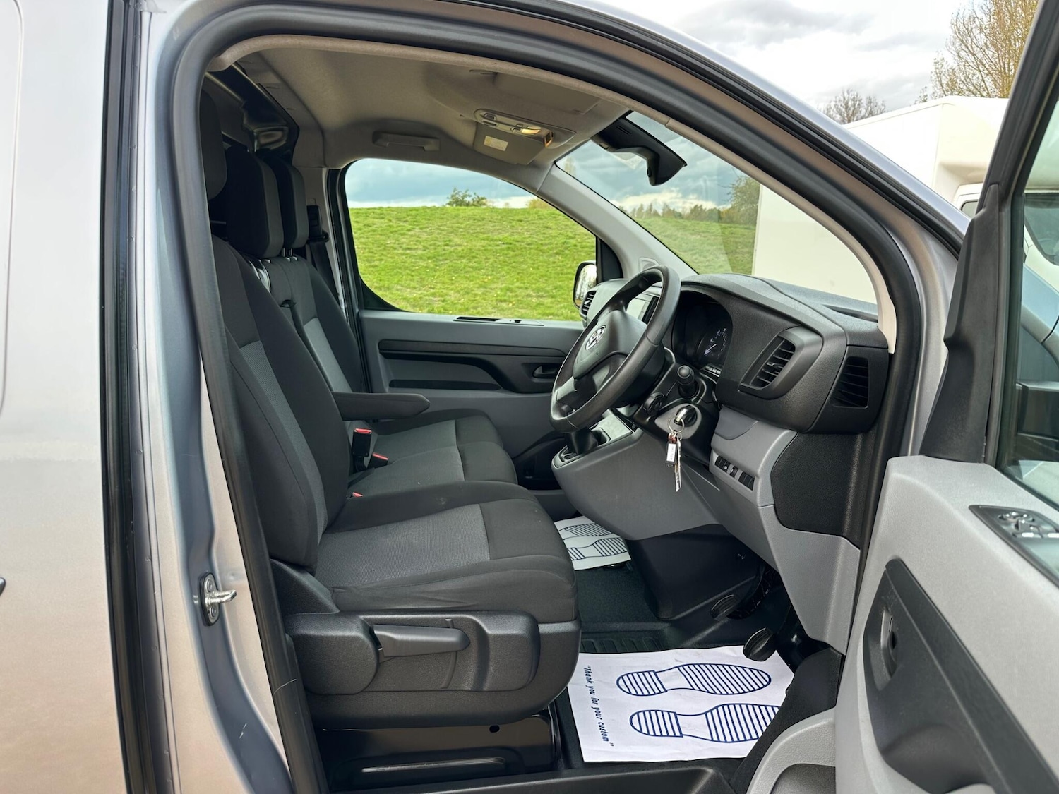 Used Vauxhall Vivaro 2022 for sale - 76549573: Photo 9