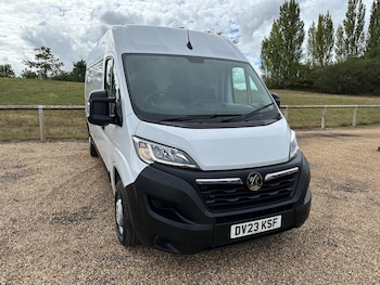 Vauxhall Movano feature image