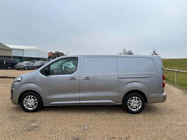 Used Vauxhall Vivaro 2022 for sale - 74069350: Photo 4