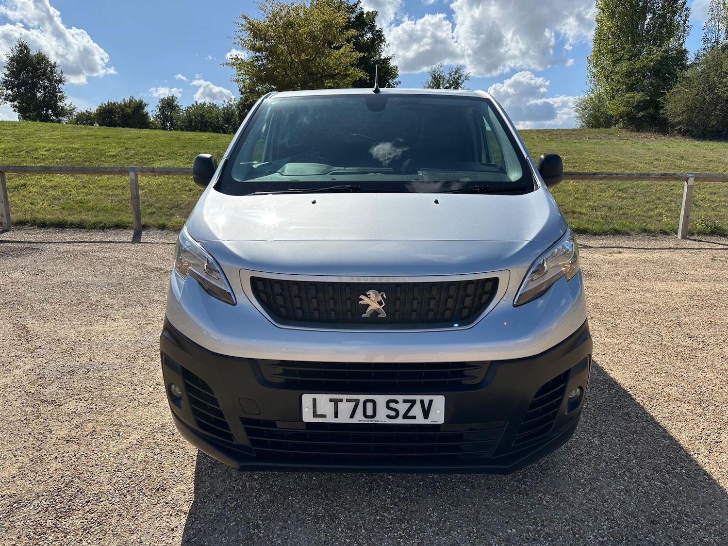 Used Peugeot Expert 2020 for sale - 76976089: Photo 2