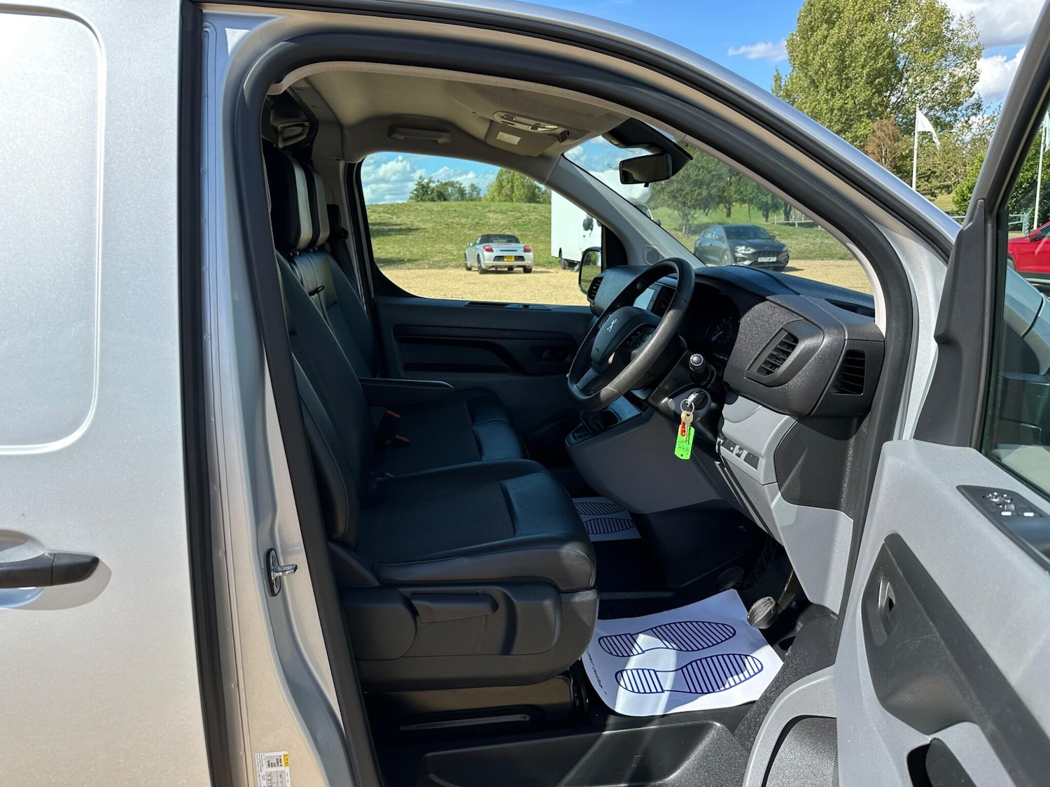 Used Peugeot Expert 2020 for sale - 76976089: Photo 9