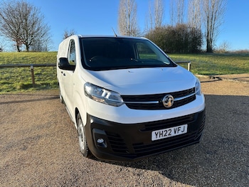 Vauxhall Vivaro feature image