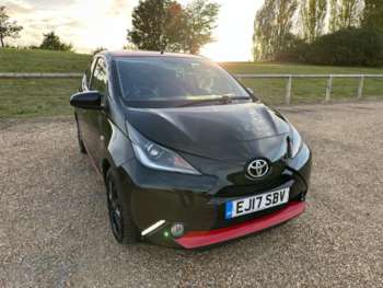 2017 (17) - 1.0 VVT-i X-Press 5dr