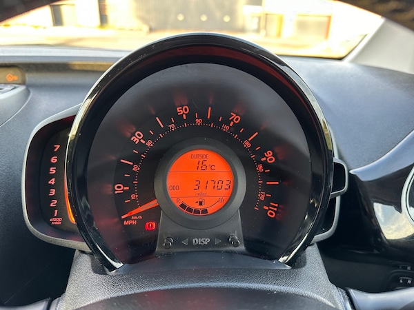 Used Toyota AYGO 2017 for sale - 74668389: Photo 20