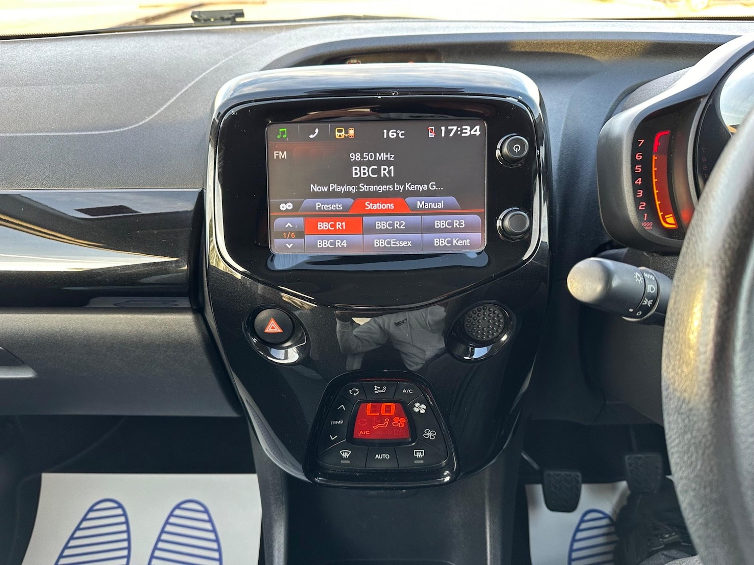 Vehicle 21
