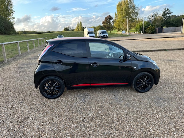 Used Toyota AYGO 2017 for sale - 74668389: Photo 8