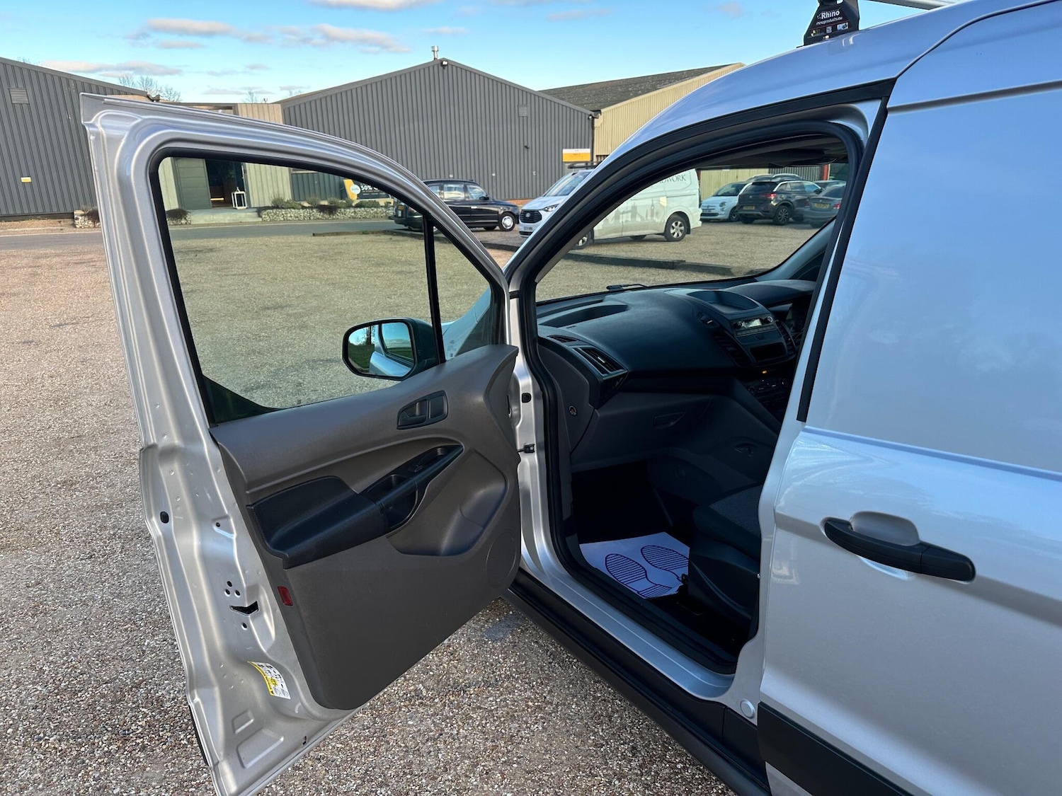 Used Ford Transit Connect 2018 for sale - 77049871: Photo 17