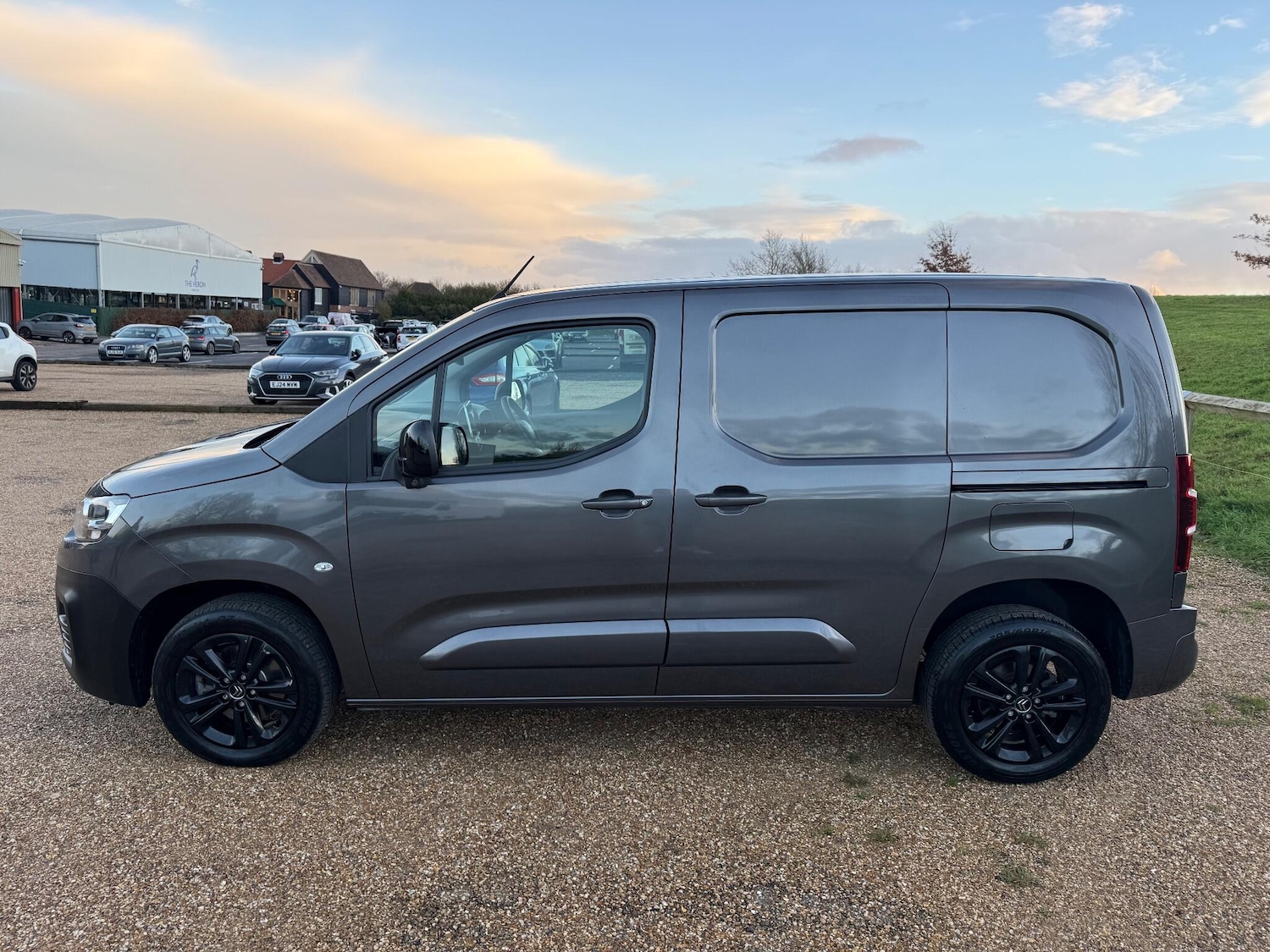 Used Citroen Berlingo 2021 for sale - 76801659: Photo 4