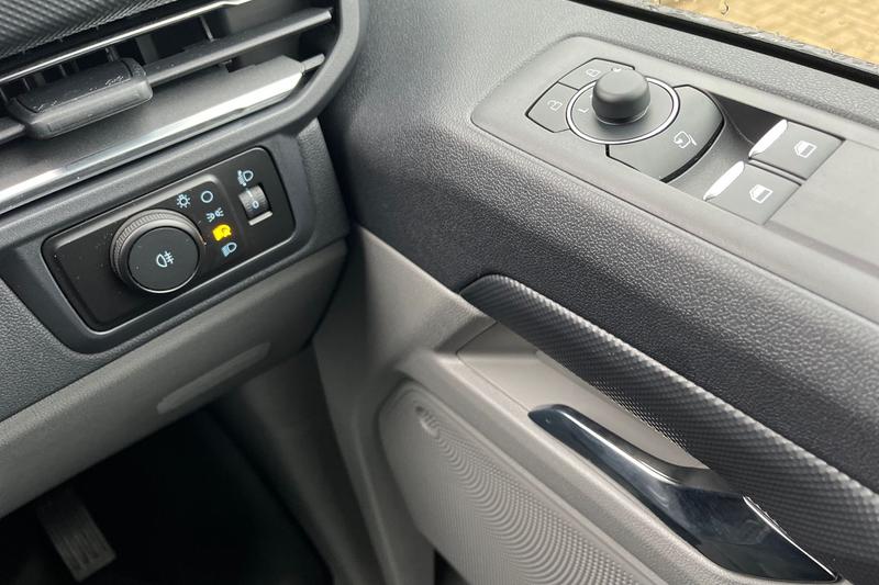 Used Ford Transit Custom 2025 for sale - 76920037: Photo 17