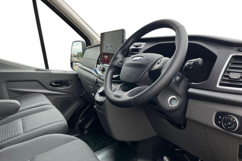 Used Ford E-Transit 2025 for sale - 76067659: Photo 15