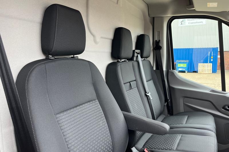 Used Ford E-Transit 2025 for sale - 76067659: Photo 24