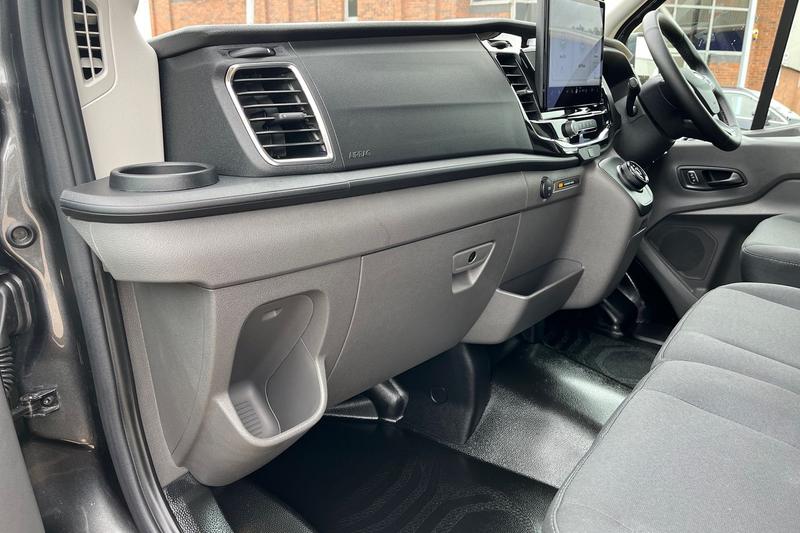 Used Ford E-Transit 2025 for sale - 76067659: Photo 27