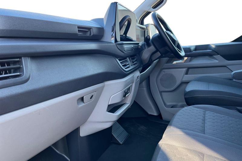 Used Ford Transit Custom 2025 for sale - 77951181: Photo 3