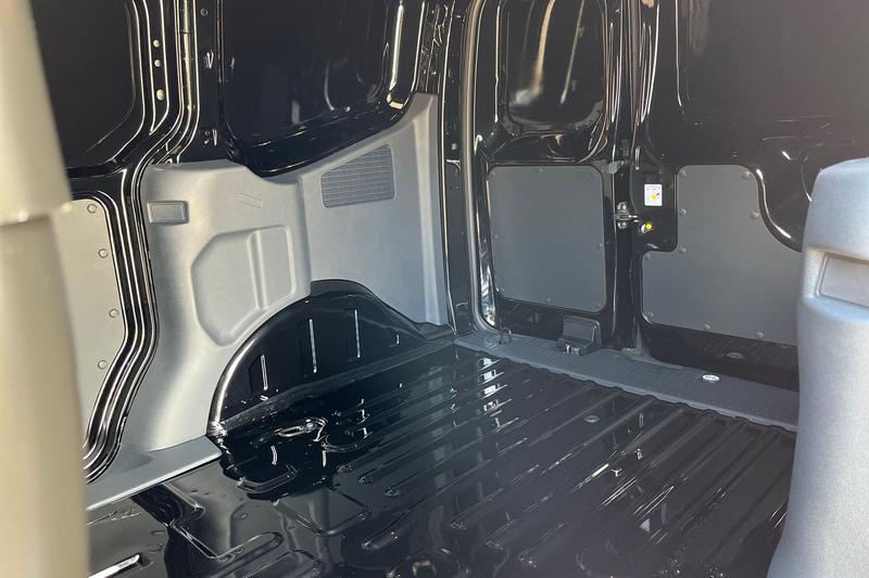 Used Ford E-Transit Courier 2025 for sale - 77367591: Photo 4