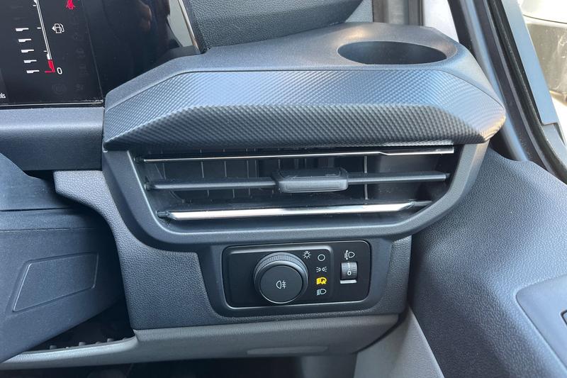 Vehicle 33