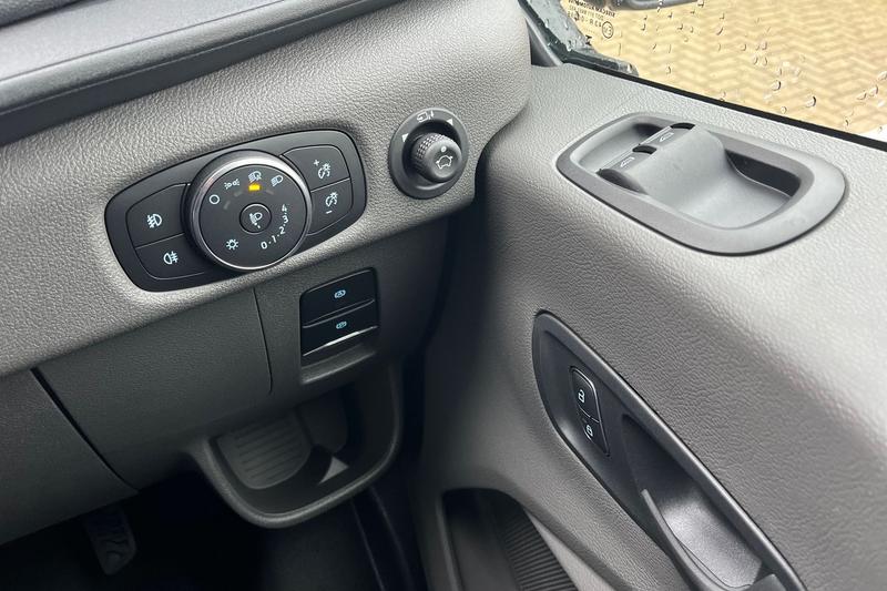 Used Ford Transit 2025 for sale - 77354490: Photo 16