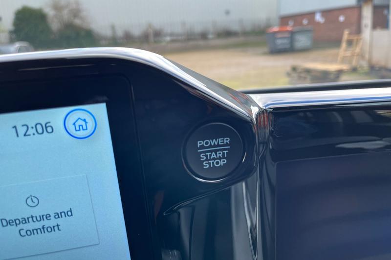 Used Ford Tourneo Custom 2025 for sale - 76931396: Photo 27