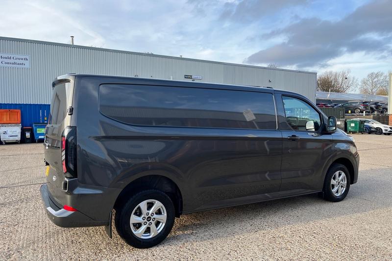 Used Ford Transit Custom 2024 for sale - 76568530: Photo 8