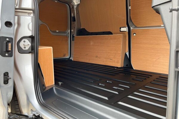 Used Ford Transit Connect 2025 for sale - 75598708: Photo 41