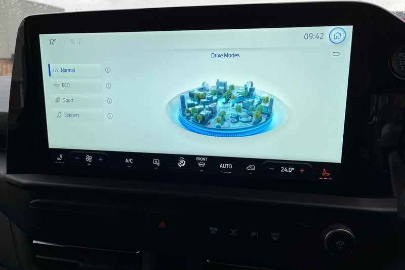 Used Ford Transit Custom 2025 for sale - 76895367: Photo 35