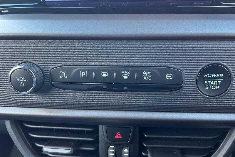 Used Ford Transit Courier 2024 for sale - 77261123: Photo 19