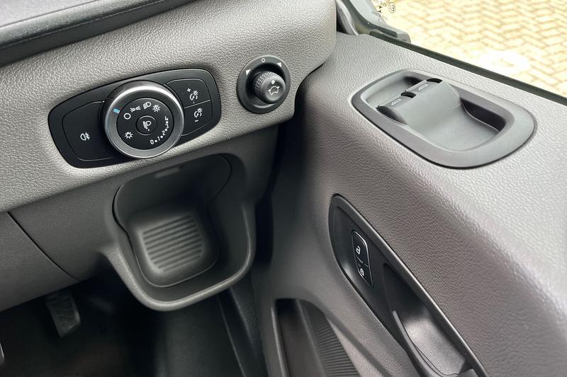 Used Ford Transit 2023 for sale - 76494602: Photo 17
