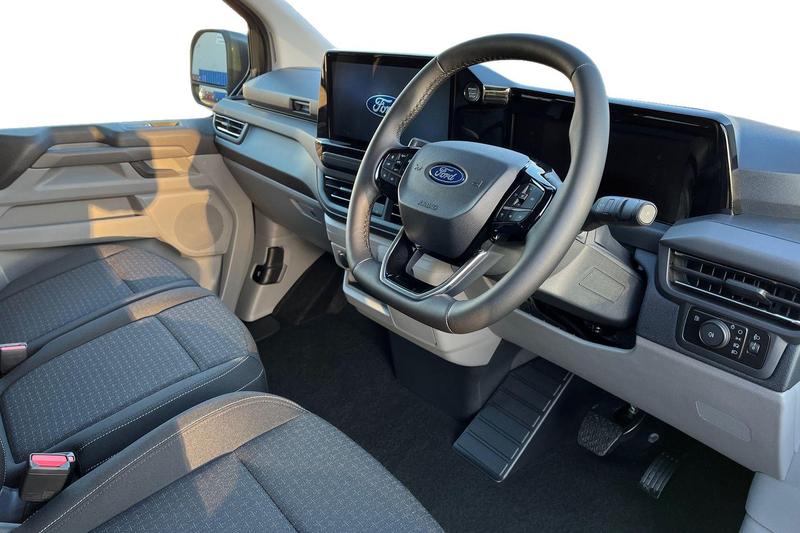 Used Ford Tourneo Custom 2024 for sale - 77117426: Photo 14