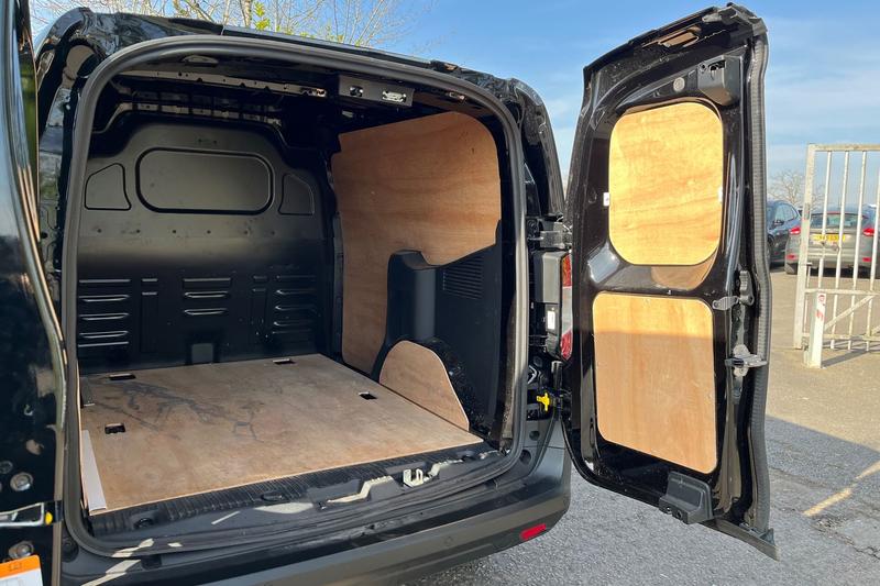 Used Ford Transit Courier 2024 for sale - 76738908: Photo 21