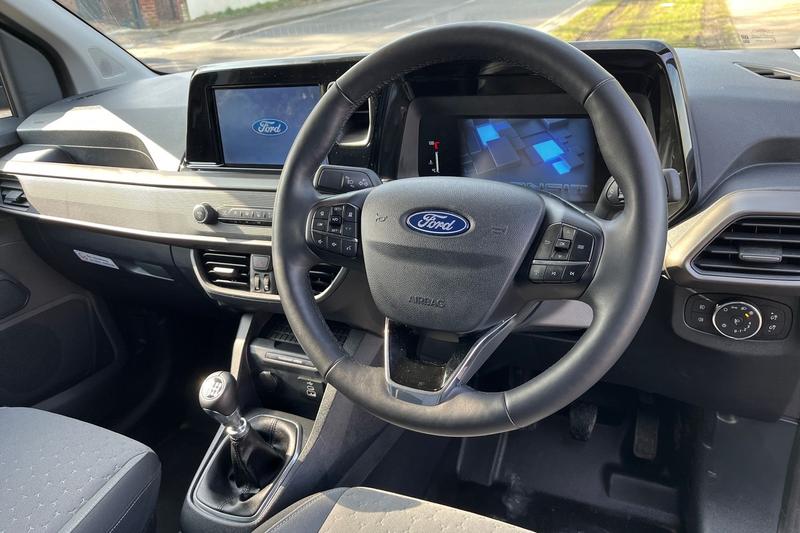Used Ford Transit Courier 2024 for sale - 76738908: Photo 33