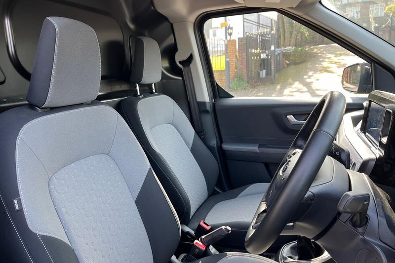 Used Ford Transit Courier 2024 for sale - 76738908: Photo 34