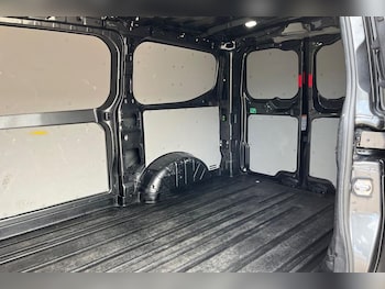 Used Ford Transit Custom 2024 for sale - 78520115: Photo